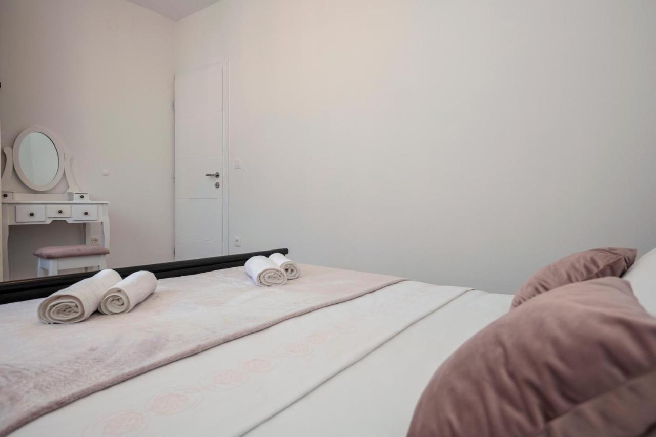 Luxury Apartment Makarska 2Min From Beach Exterior photo