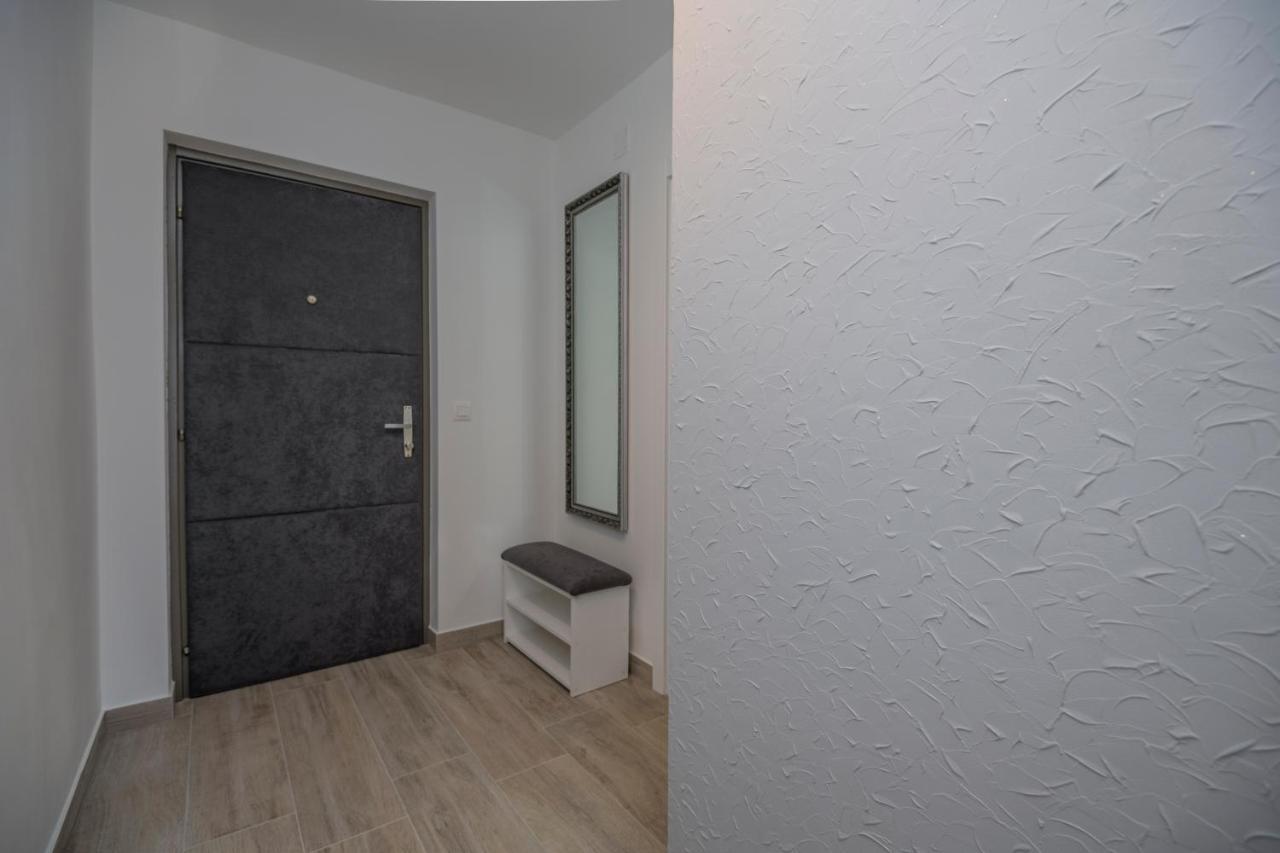 Luxury Apartment Makarska 2Min From Beach Exterior photo